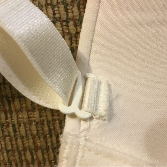 Victoria's Secret Strapless Halter White 36C bra - Picture 3 of 5